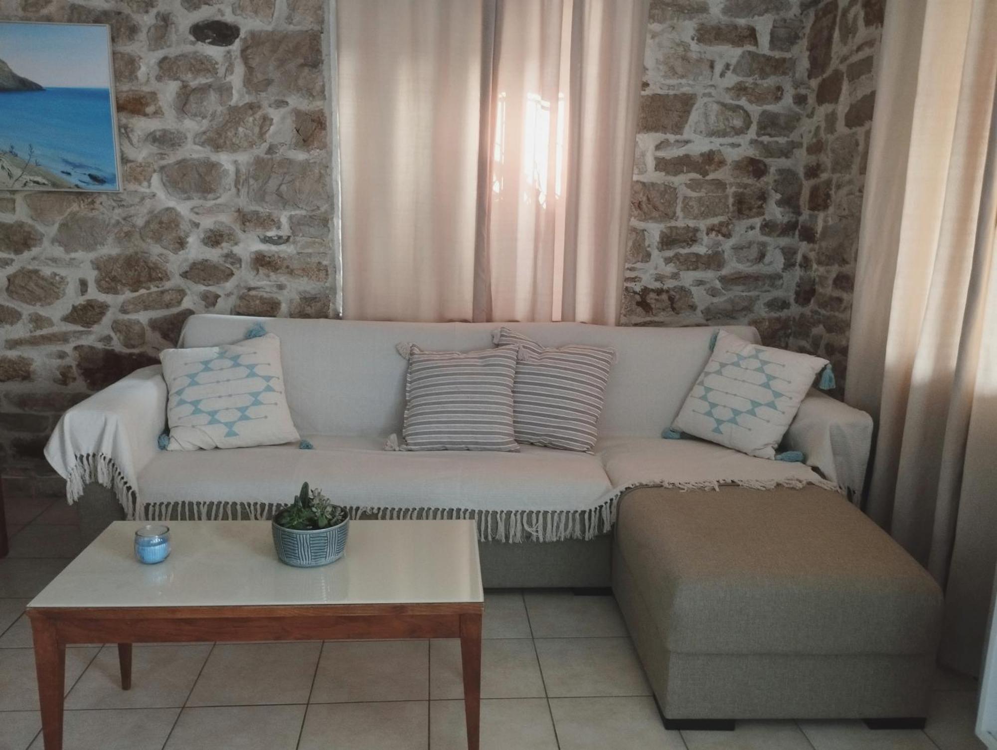 Apartamento Το Πέτρινο Aitoliko Habitación foto